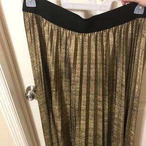 Time and tru knee length skirt!